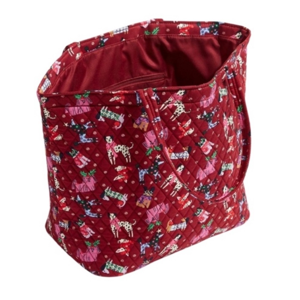 NWT Vera Bradley Holiday Hounds Pattern Grand Shoulder Tote